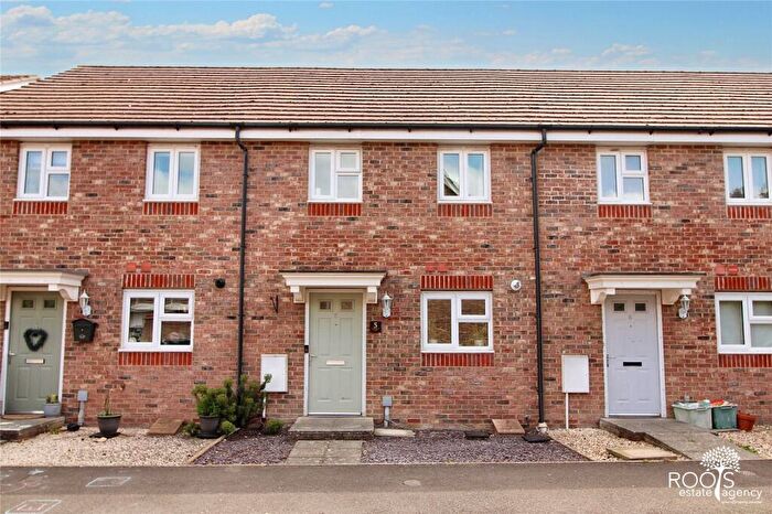 2 Bedroom Terraced House For Sale In Signals Close, Thatcham, Berkshire, RG19