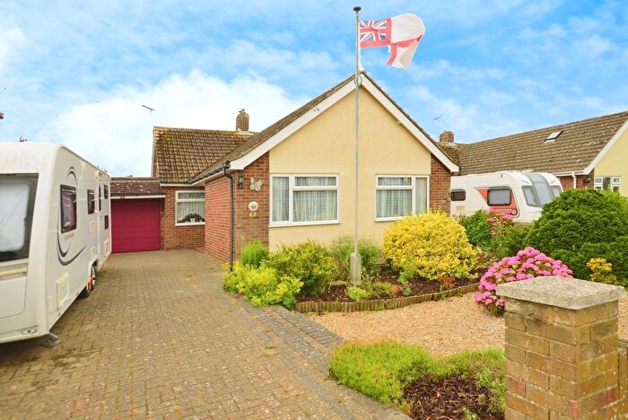 3 Bedroom Bungalow For Sale In Blenheim Road, Littlestone, New Romney, Kent, TN28