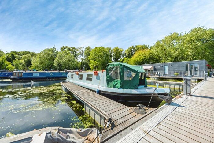 1 Bedroom Detached House For Sale In Priory Marina, Bedford, Bedfordshire, MK41