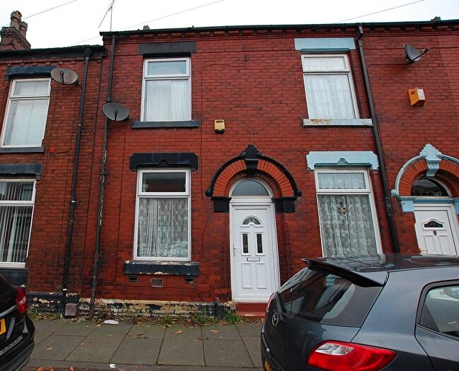 2 Bedroom Terraced House For Sale In Canterbury Street, Ashton-Under-Lyne, Greater Manchester, OL6