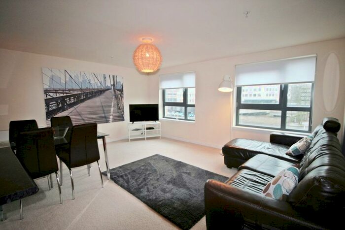 1 Bedroom Flat To Rent In Kent Road, Charing Cross, Glasgow, G3