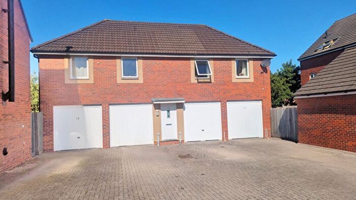 2 Bedroom Coach House For Sale In Clares Road, Wells, BA5