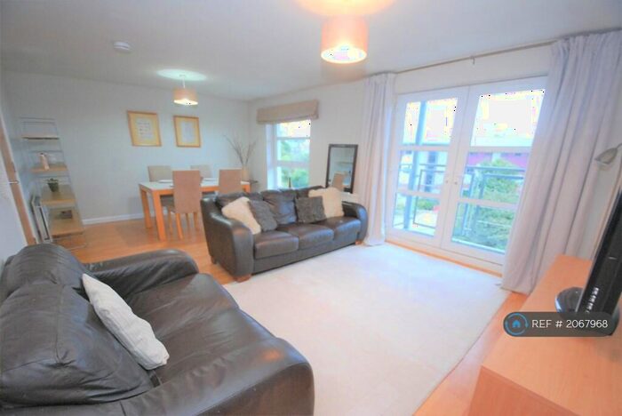 4 Bedroom Penthouse To Rent In Links Road, Aberdeen, AB24