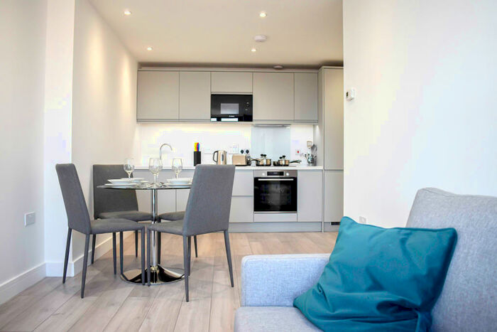 1 Bedroom Flat To Rent In New London Road, Chelmsford, CM2