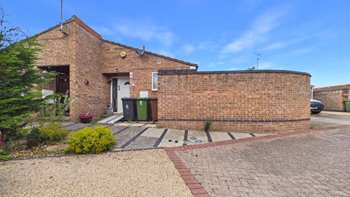 2 Bedroom Semi-Detached Bungalow For Sale In Finchfield, Peterborough, PE1