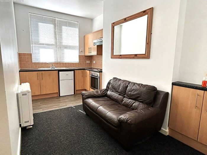 1 Bedroom Flat To Rent In Conference Road, Leeds, LS12