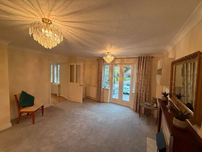 2 Bedroom Flat For Sale In Brompton Court, St. Stephens Road, Bournemouth, Dorset, BH2