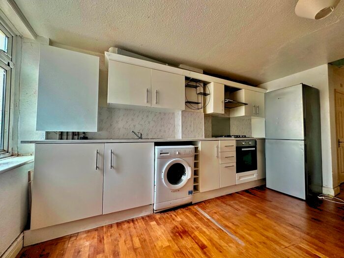 2 Bedroom Flat To Rent In Oxford Street, Whitstable, CT5