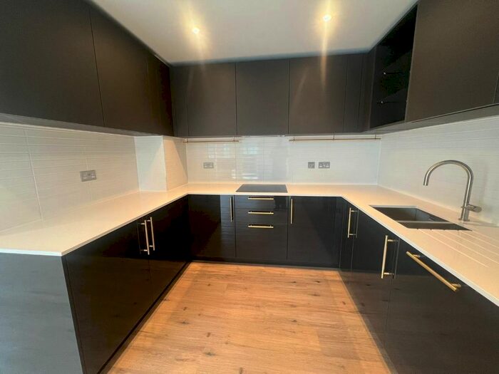 3 Bedroom Flat To Rent In Beeley House, Mary Neuner Road, London, N8