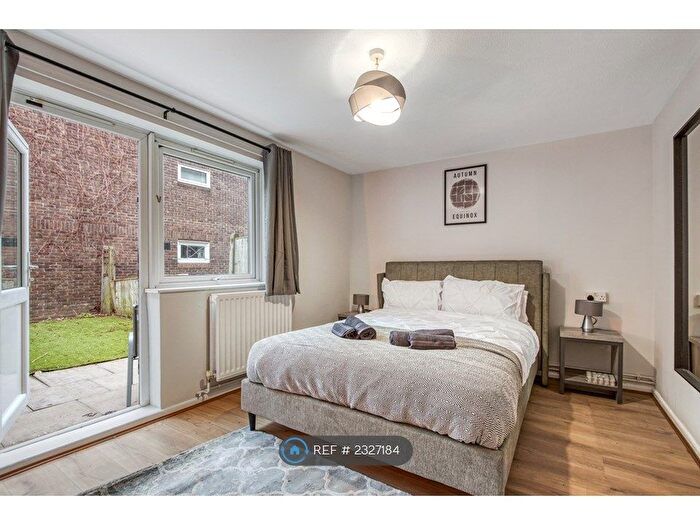 1 Bedroom Flat To Rent In Loughborough Park, London, SW9