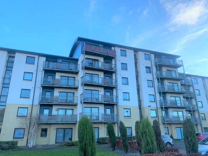 2 Bedroom Flat To Rent In Peffer Bank, Edinburgh, EH16