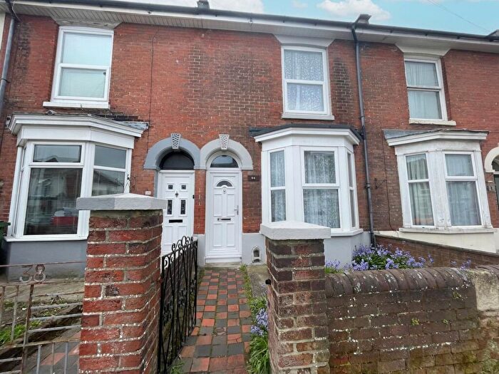 3 Bedroom Terraced House To Rent In Henderson Road, Southsea, PO4