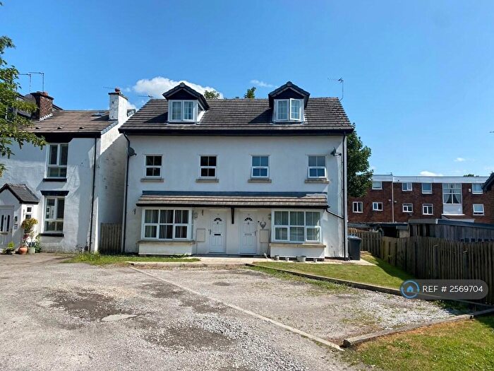 3 Bedroom Semi-Detached House To Rent In Park Terrace, Whitefield, Manchester, M45