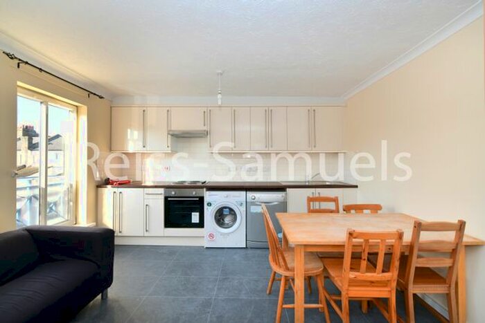 5 Bedroom Town House To Rent In Cahir Street, Isle Of Dogs, London, E14