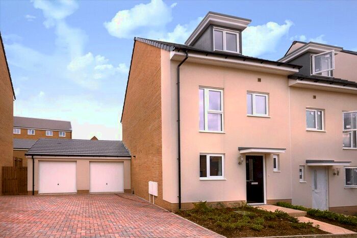 3 Bedroom Semi-Detached House To Rent In Acorn Drive, Emersons Green, Bristol, South Gloucestershire, BS16