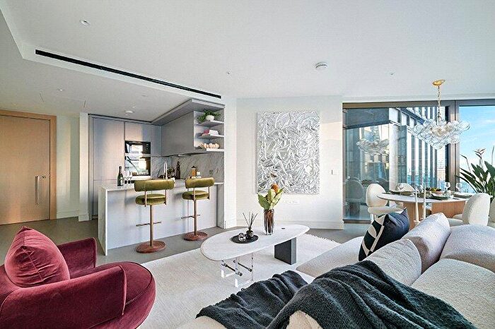 2 Bedroom Apartment For Sale In One Bishopsgate Plaza, Houndsditch, London, EC3A