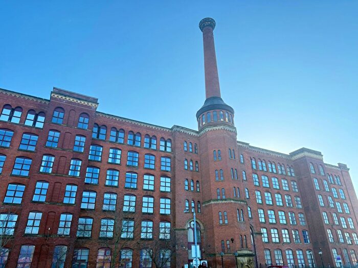 2 Bedroom Flat For Sale In Lower Vickers Street, Victoria Mill, M40