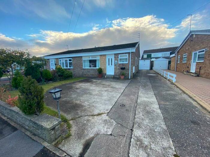 2 Bedroom Bungalow To Rent In St. Lawrence Avenue, Cottingham, HU16