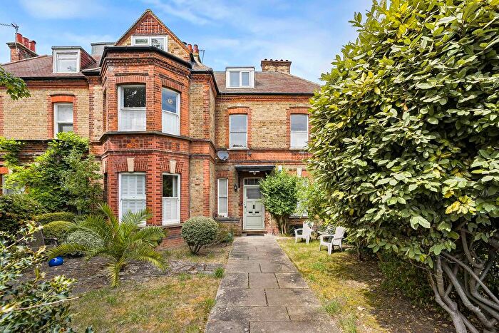 2 Bedroom Flat For Sale In The Park, Sidcup, DA14
