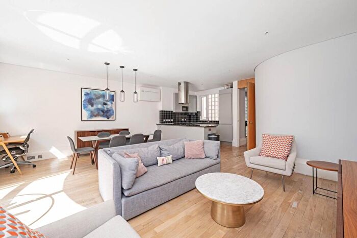 3 Bedroom Flat To Rent In Spital Square, Spitalfields, London, E1