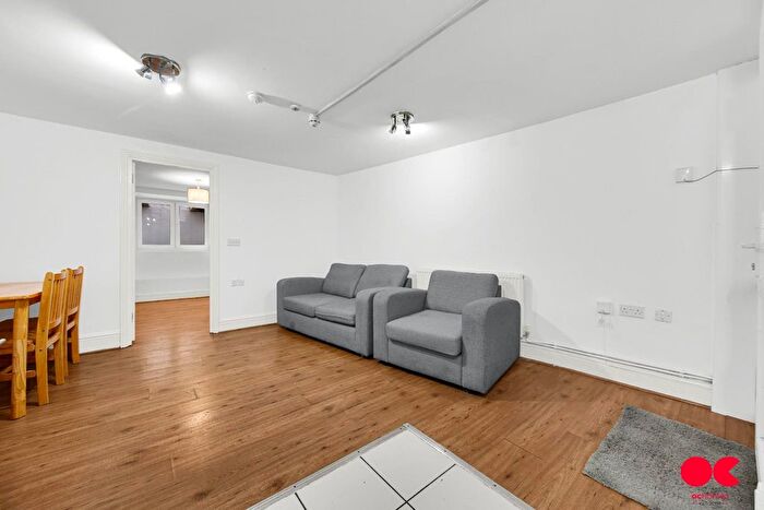 Studio To Rent In Capworth Street, Leyton, E10