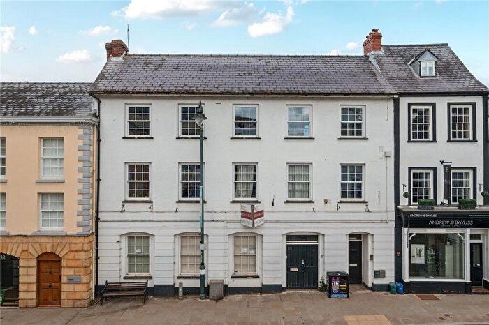 2 Bedroom Apartment For Sale In Agincourt Square, Monmouth, Monmouthshire, NP25