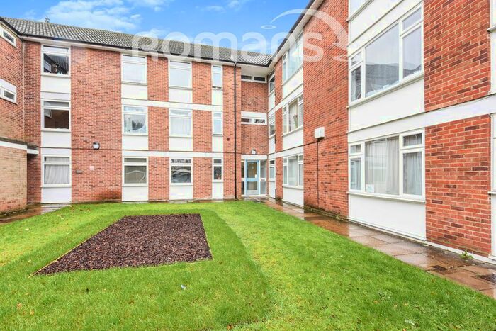 2 Bedroom Flat To Rent In Norman Road, Winchester, SO23