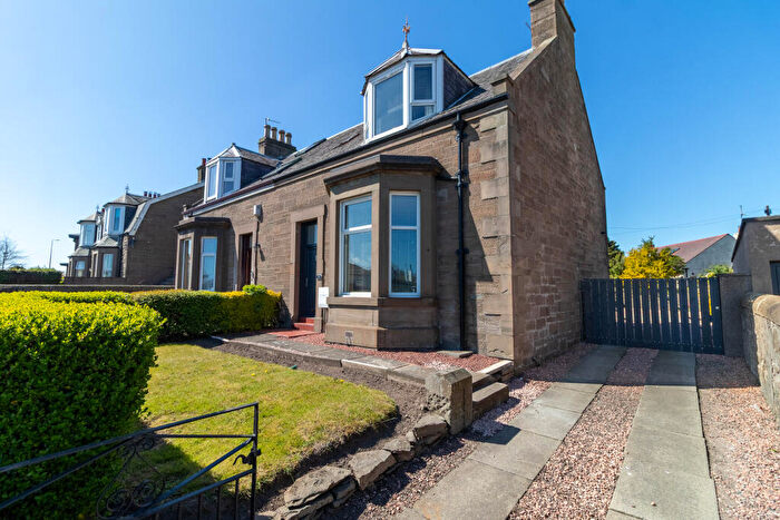 2 Bedroom Semi-Detached House For Sale In Pitkerro Road, Dundee, DD4