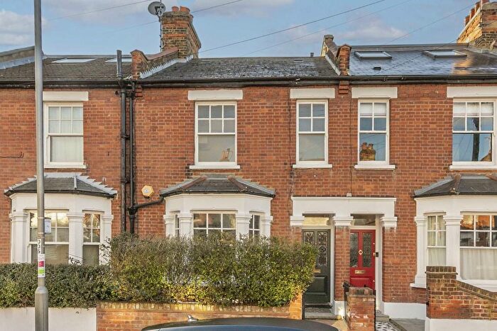3 Bedroom Property For Sale In Littleton Street, Earlsfield, SW18