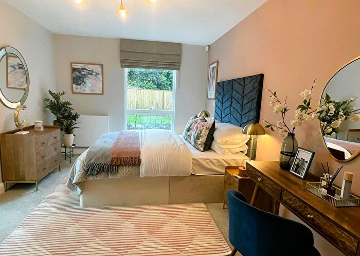 1 Bedroom Apartment To Rent In Wycombe Lane, HP10