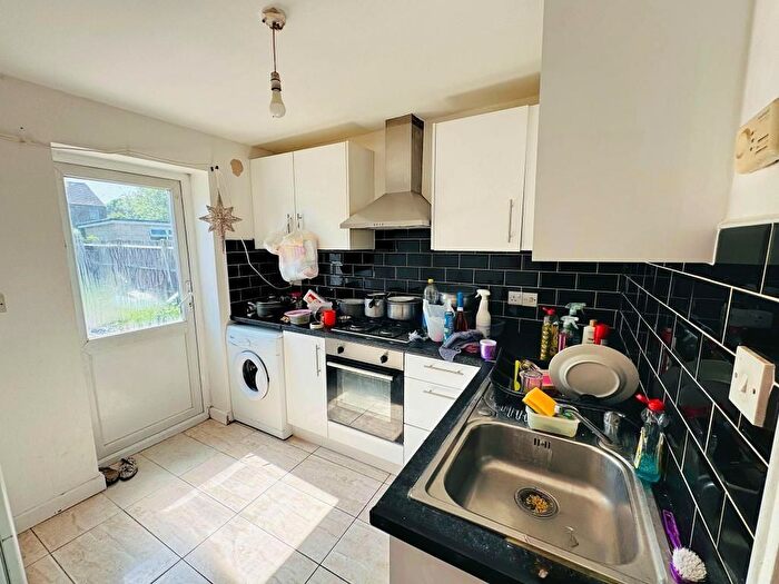 3 Bedroom Semi Detached House To Rent In Kathleen Avenue, Wembley, HA0