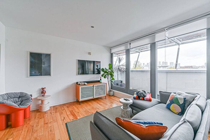 2 Bedroom Flat For Sale In Schoolbank Road, Greenwich, London, SE10