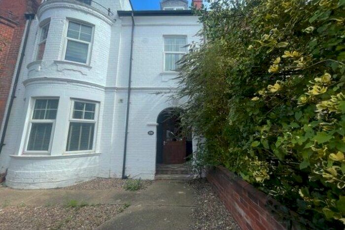 2 Bedroom Flat To Rent In West Parade, Lincoln, LN1