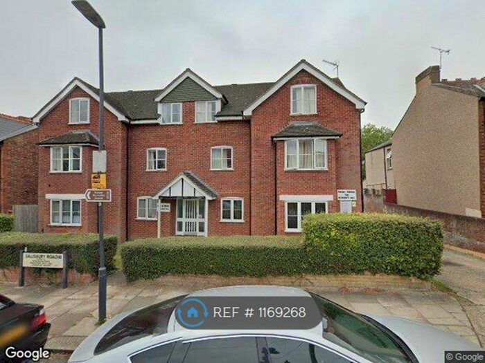 2 Bedroom Flat To Rent In Evelyn House, Harrow, HA1