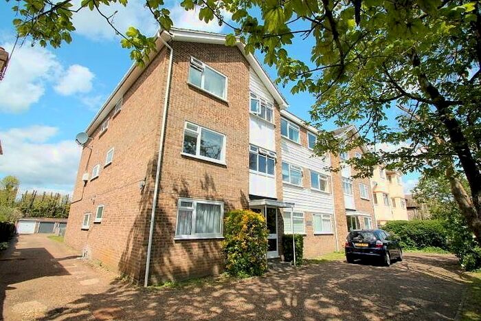 1 Bedroom Flat To Rent In Sovereign House, Stanwell Road, Ashford, Surrey TW15
