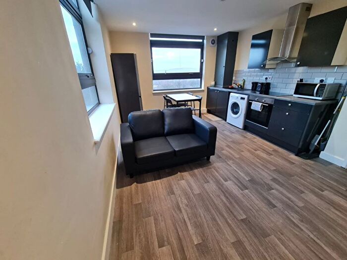 1 Bedroom Flat To Rent In Flat Oakfield House, Preston New Road, Blackburn., BB2