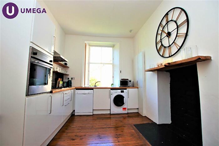 3 Bedroom Flat To Rent In Spottiswoode Street, Marchmont, Edinburgh, EH9