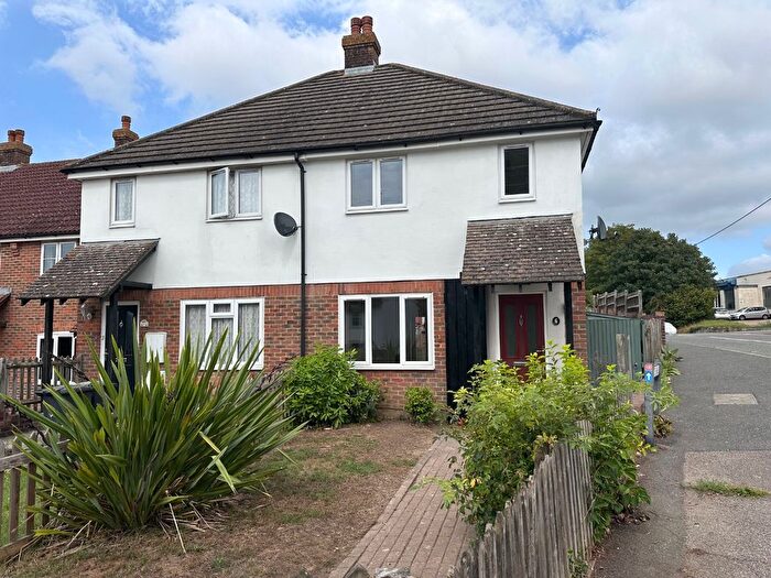 3 Bedroom End Of Terrace House For Sale In Shalmsford Street, Chartham, Canterbury, Kent, CT4