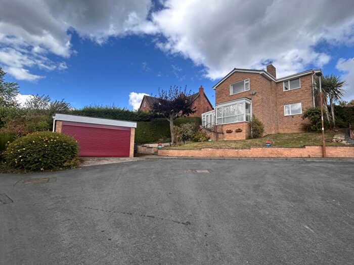 4 Bedroom Detached House For Sale In Archery Rise, Durham, County Durham, DH1