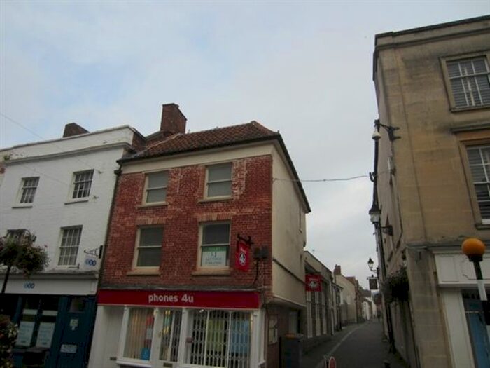 2 Bedroom Flat To Rent In High Street, Wells, Wells, BA5