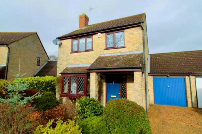 3 Bedroom Detached House For Sale In Bakers Close, Stoke Goldington, Newport Pagnell, MK16