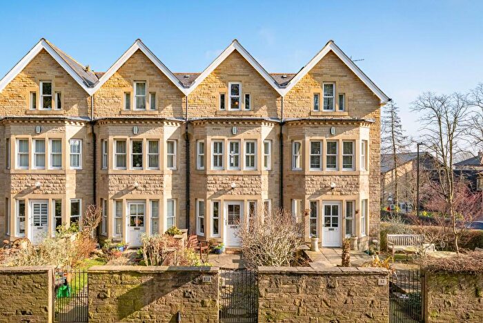 4 Bedroom Terraced House For Sale In Harlow Moor Road, Harrogate, HG2