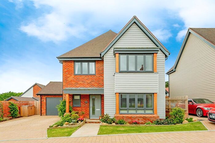 4 Bedroom Detached House For Sale In Orchid Way, Pease Pottage, Crawley, RH11