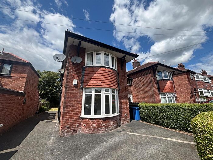 1 Bedroom Flat To Rent In Elmridge Drive, Hale Barns, Altrincham, WA15