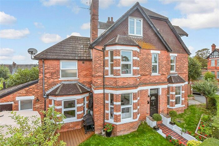 4 Bedroom Semi Detached House For Sale In Radnor Park Road, Folkestone, Kent, CT19