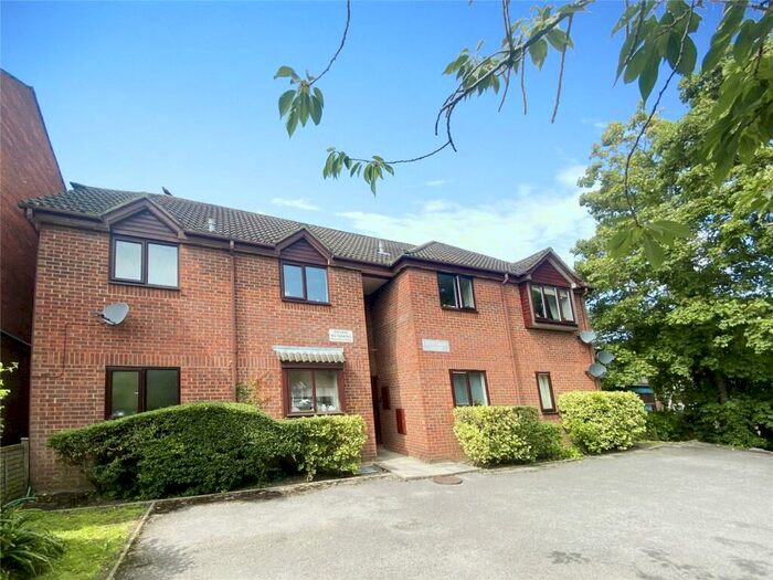 1 Bedroom Flat To Rent In Tennyson Road, Southampton, Hampshire, SO17