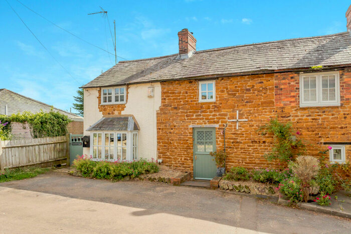 3 Bedroom Cottage For Sale In Old School Lane, Blakesley, Towcester Northamptonshire, NN12