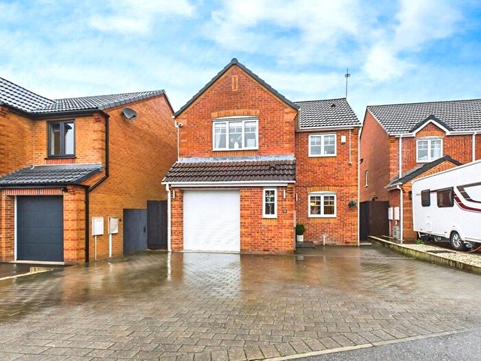 3 Bedroom Detached House For Sale In Sapphire Drive, Ripley, Derbyshire, DE5