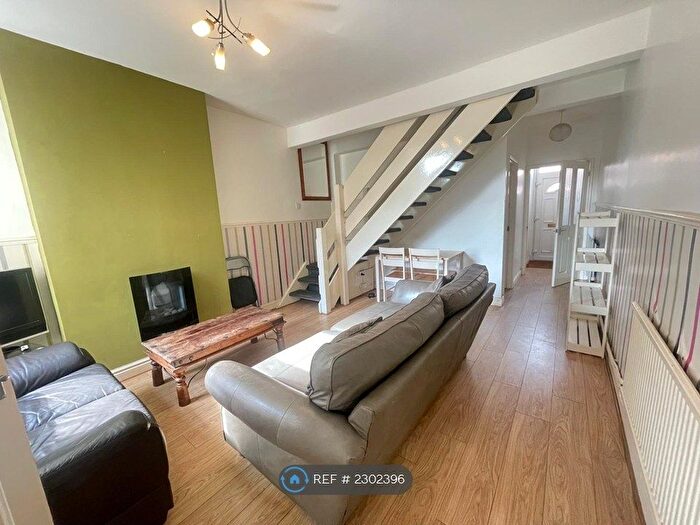 4 Bedroom Terraced House To Rent In Windermere Street, Leicester, LE2