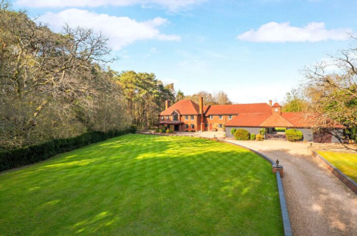 7 Bedroom Equestrian For Sale In Brookwood, Woking, Surrey, GU24